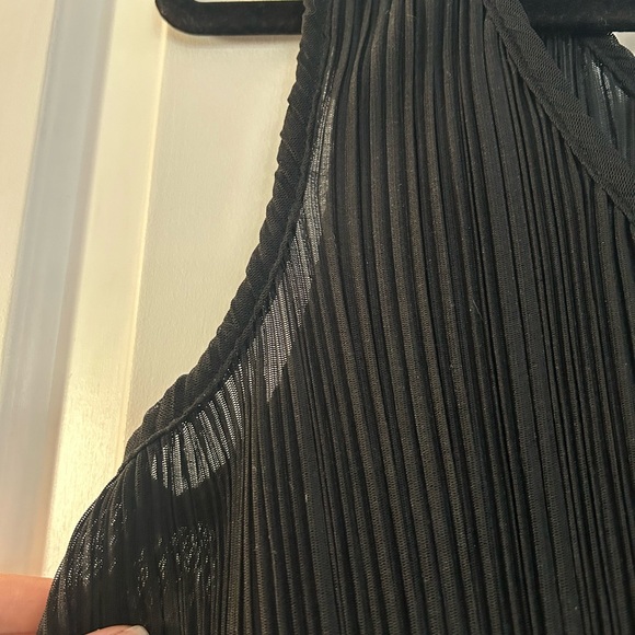 Michael Stars Black Pleated Tank Top - Picture 4 of 7